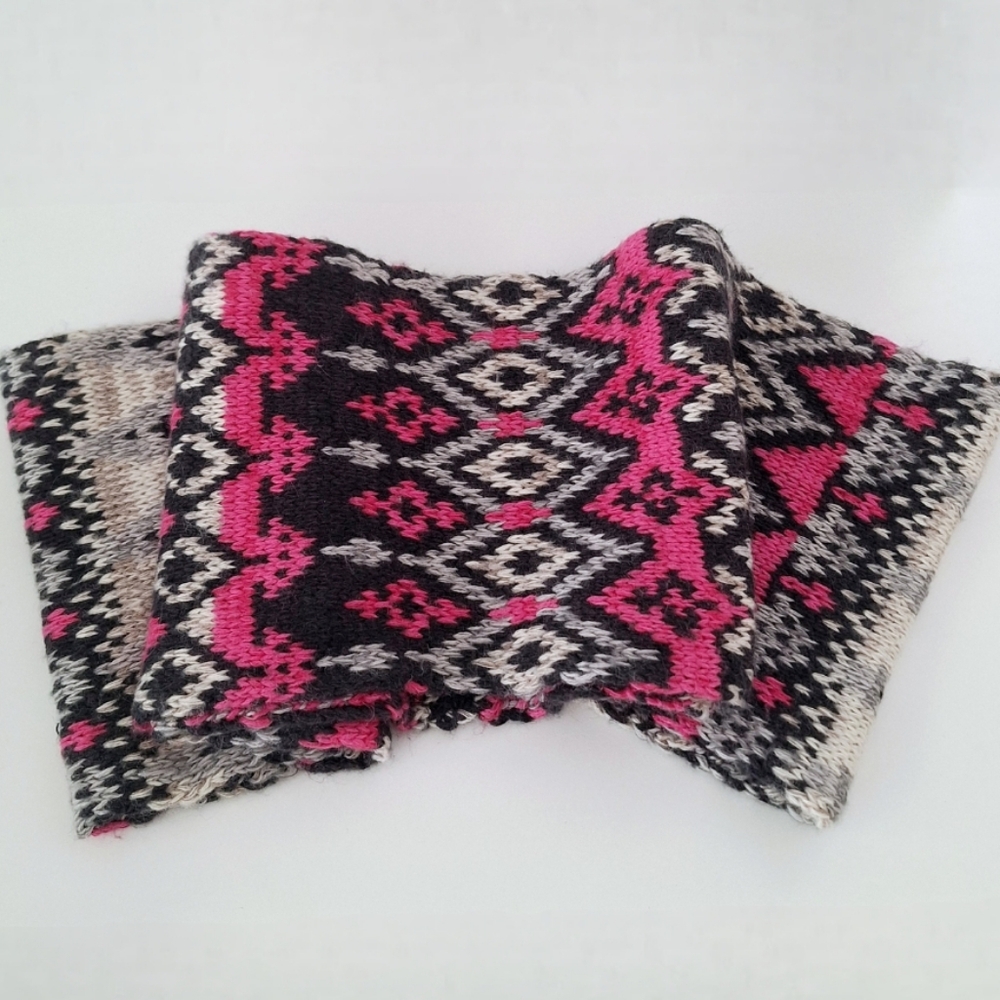 American Eagle Outfitters infinity scarf